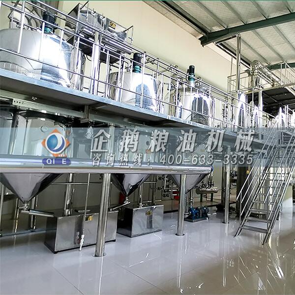 食用油生產(chǎn)線中精煉設備的作用聽鄭州企鵝講